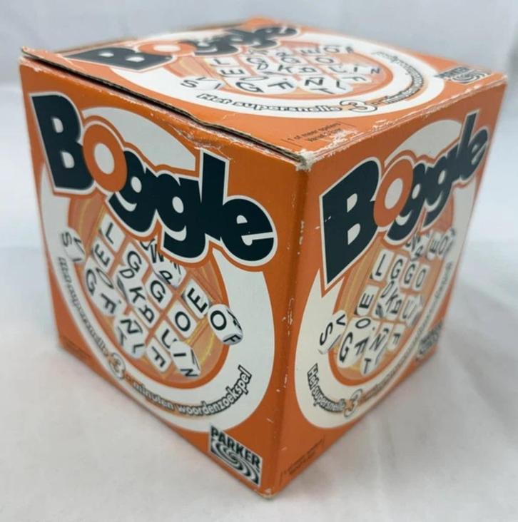 Boggle Parker woordspel bordspel gezelschapsspel denksport, Hobby en Vrije tijd, Gezelschapsspellen | Bordspellen, Zo goed als nieuw