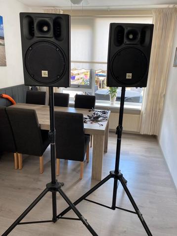 Volledige actieve speakerset – The Box PA110 A Bundle beschikbaar voor biedingen