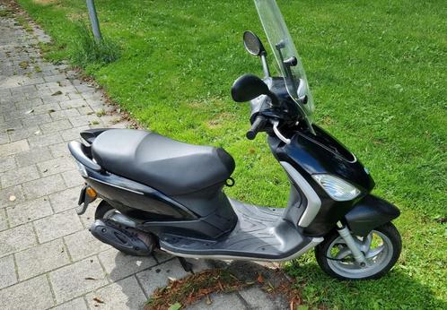 Snorscooter Piaggio Fly - 2010, Fietsen en Brommers, Snorfietsen en Snorscooters, Gebruikt, Piaggio, Benzine, Ophalen
