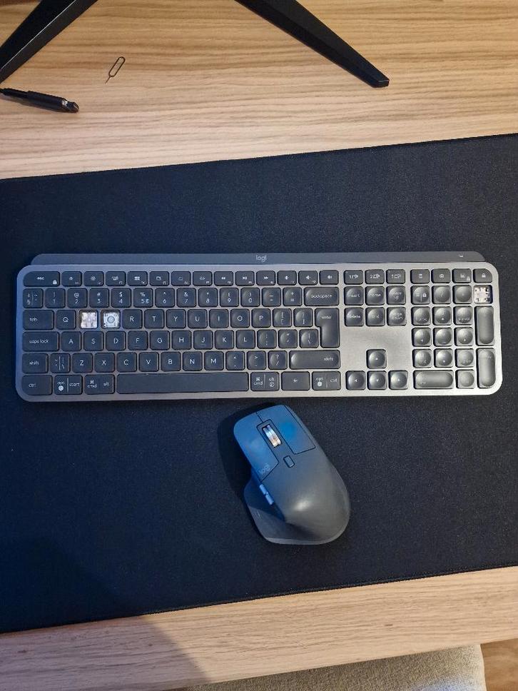 LOGITECH MX Master 3 & MX Keys, Computers en Software, Muizen, Gebruikt, Muis, Rechtshandig, Draadloos, Ergonomisch, Gaming muis