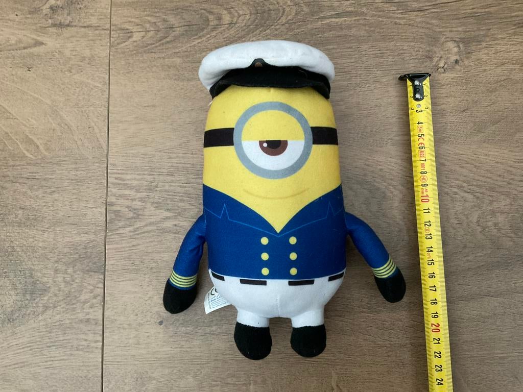 Zgan, niet kapot, Minion kapitein knuffel 20cm Despicable Me, Ophalen, Overige figuren, Zo goed als nieuw, Beeldje of Figuurtje