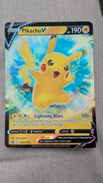 Pikachu V - SWSH198 Promo Kaart, Hobby en Vrije tijd, Verzamelkaartspellen | Pokémon, Ophalen of Verzenden, Zo goed als nieuw