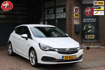 Opel Astra 1.6 Turbo 200PK // Carplay // Stoel/stuurverwarmi beschikbaar voor biedingen