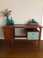 Vintage bureau bureautje jaren 60, Huis en Inrichting, Bureaus, Ophalen of Verzenden, Gebruikt