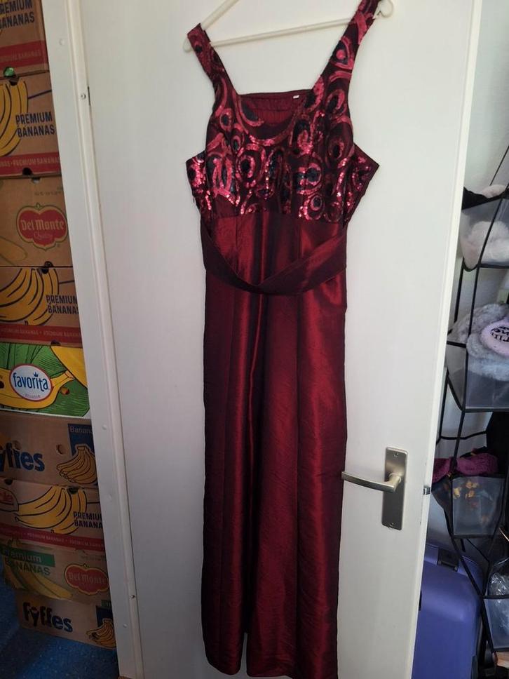 Prachtige galajurk, Kleding | Dames, Gelegenheidskleding, Zo goed als nieuw, Galajurk, Maat 46/48 (XL) of groter, Rood, Ophalen of Verzenden