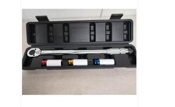 Metallo momentsleutel met krachtdoppen . Nieuw!! beschikbaar voor biedingen