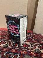 Douglas Adams - Hitchhiker's Guide - Complete Serie, Ophalen, Zo goed als nieuw