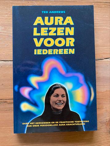 Aura lezen voor iedereen - Ted Andrews beschikbaar voor biedingen