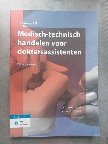 Medisch-technisch handelen voor doktersassistenten beschikbaar voor biedingen