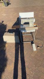 Pfaff 90 naaimachine met Koffer en Voetpedaal, Ophalen