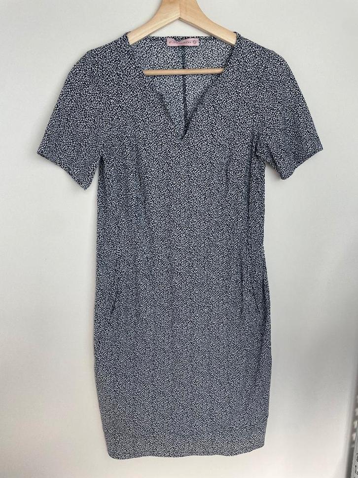 Studio Anneloes travelstof jurk animal print zwart wit XS, Kleding | Dames, Jurken, Zo goed als nieuw, Maat 34 (XS) of kleiner