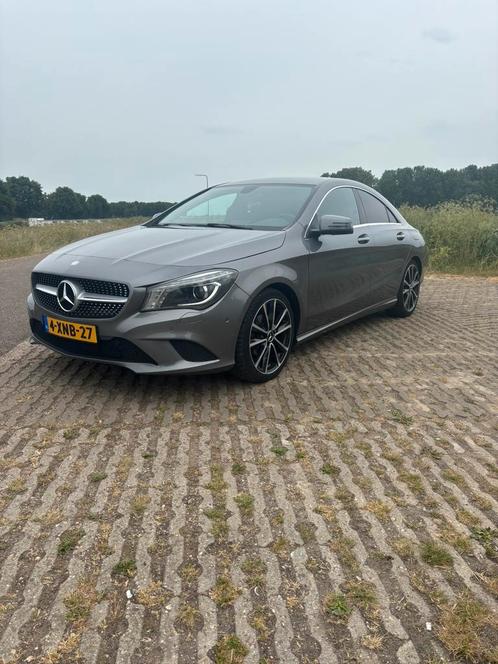 Mercedes-Benz CLA 180 1.6 90KW Blue Eff. Edit. 2014 Grijs, Auto's, Mercedes-Benz, Particulier, CLA, ABS, Achteruitrijcamera, Adaptieve lichten