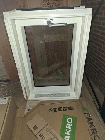 Fakro Tuimeldakraam 55x78cm beschikbaar voor biedingen