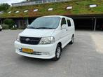 Toyota Hi-ace 2.5 D-4d 95 2009, Auto's, Bestelauto's, Zwart, 2000 kg, Schuifdeur, Wit