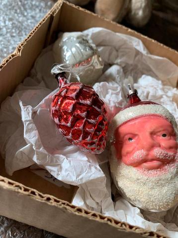 #kerst kerstbal dennenappel beschikbaar voor biedingen