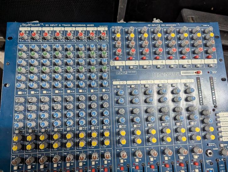 ✅A&H wz 20:8:2 mengtafel, Muziek en Instrumenten, Mengpanelen, Gebruikt, 20 kanalen of meer, Microfooningang, Ophalen of Verzenden