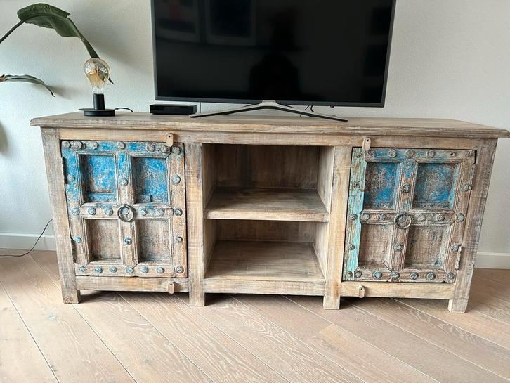 Massief houten India stijl kast, Huis en Inrichting, Kasten | Televisiemeubels, Gebruikt, Minder dan 100 cm, 100 tot 150 cm, 25 tot 50 cm