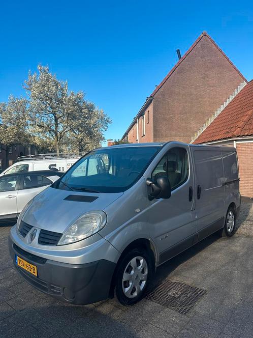 Renault 2011 Grijs, Auto's, Bestelauto's, Particulier, Renault, Benzine, Geïmporteerd, Zilver of Grijs, Ophalen