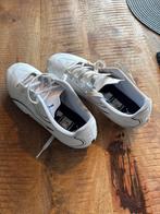 Witte Puma voetbalschoenen maat 37, Ophalen, Gebruikt, Maat XS of kleiner, Schoenen
