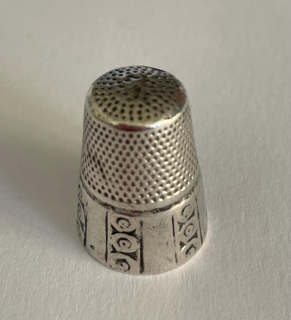 Antiek zilveren vingerhoed - vintage, Antiek en Kunst, Antiek | Goud en Zilver, Ophalen of Verzenden