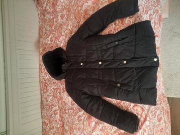 Winterjas voor meisje maat 140 beschikbaar voor biedingen