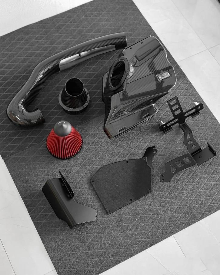 Eventuri Carbon intake - A35 AMG CLA35 AMG GLA35 A250 CLA250, Auto diversen, Tuning en Styling, Ophalen of Verzenden