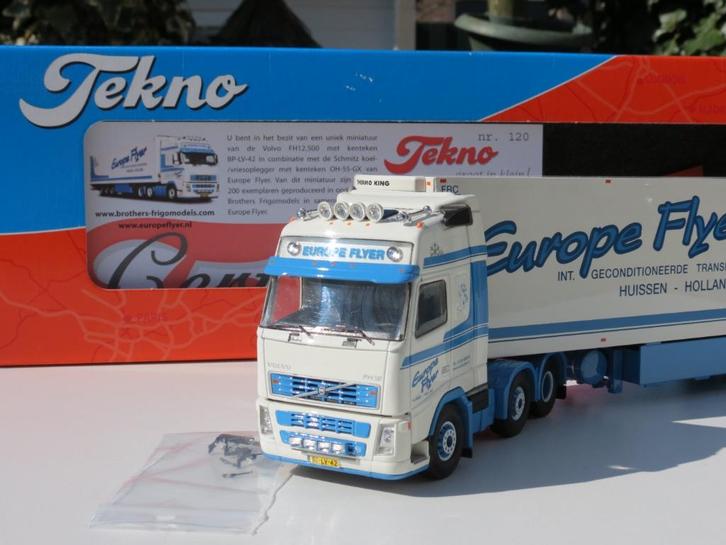 TEKNO  VOLVO FH  'EUROPE FLYER', Hobby en Vrije tijd, Modelauto's | 1:50, Zo goed als nieuw, Auto, Tekno, Ophalen of Verzenden