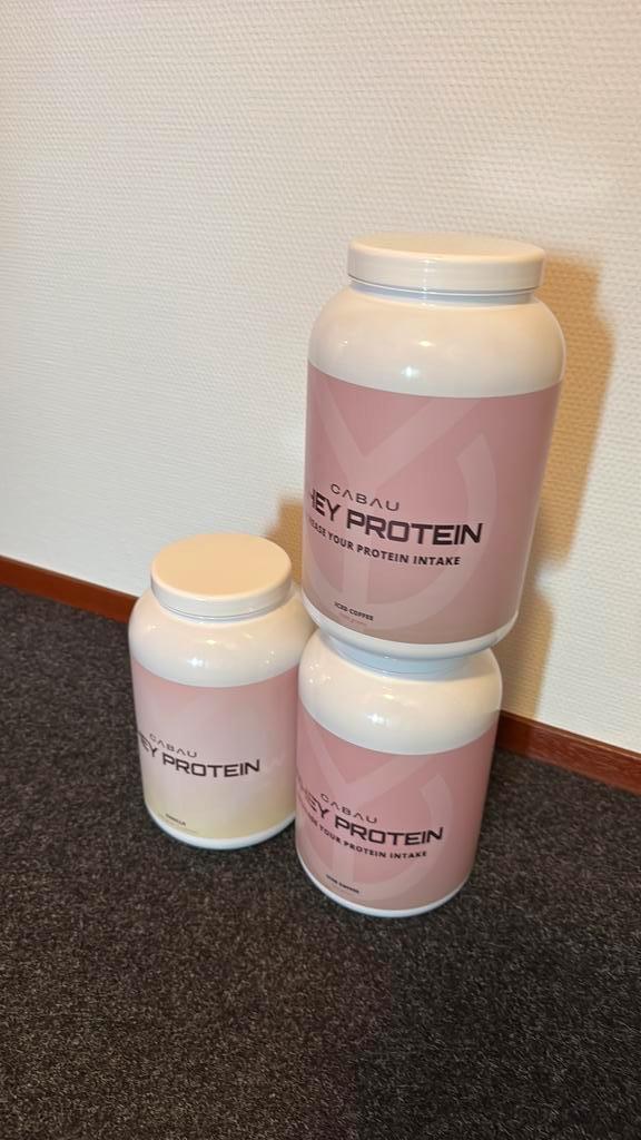 Cabau Whey Protein Shake Iced Coffee 2x, Vanilla 1x, Sport en Fitness, Gezondheidsproducten en Wellness, Nieuw, Poeder of Drank