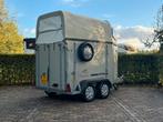 Nette hotra 1.5 paards met Zadelkamer en kunstof bodem, Dieren en Toebehoren, Paarden en Pony's | Trailers en Aanhangwagens, Ophalen