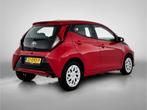 Toyota Aygo 1.0 VVT-i x-play *automaat | Airco | Apple Carpl, 12 maanden, Stof, Gebruikt, 4 stoelen