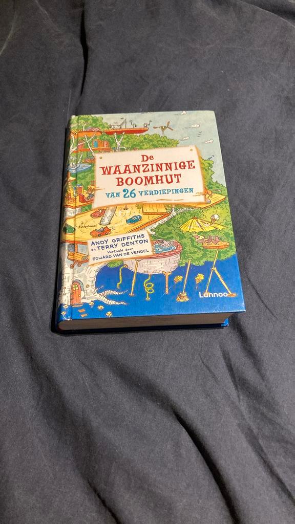 Terry Denton - De waanzinnige boomhut van 26 verdiepingen, Boeken, Kinderboeken | Jeugd | onder 10 jaar, Zo goed als nieuw, Ophalen of Verzenden