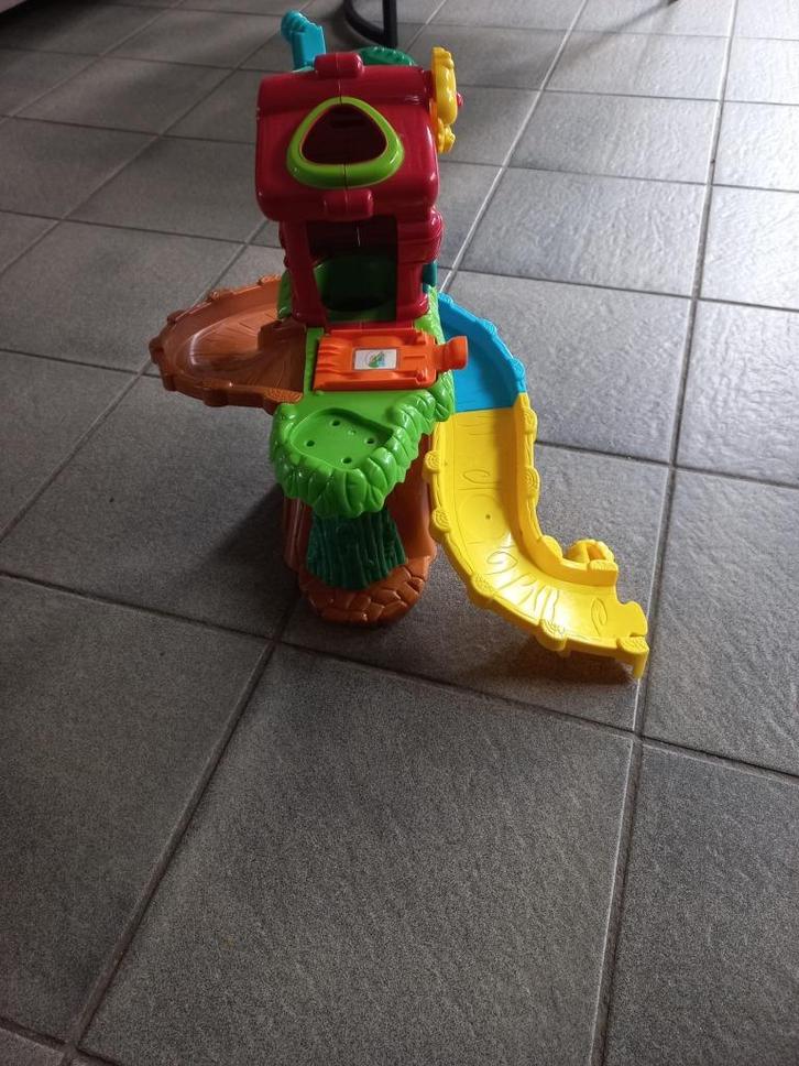 V Tech  boomhut en auto's/dieren, Kinderen en Baby's, Speelgoed | Vtech, Zo goed als nieuw, 2 tot 4 jaar, Ophalen