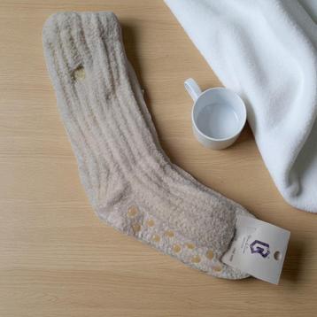 Warme cozy antislipsokken creme 35-38 beschikbaar voor biedingen