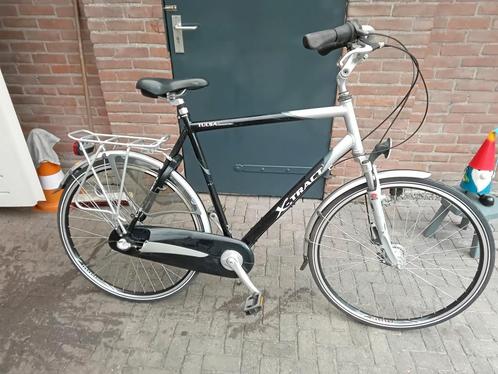 Herenfiets 28 inch 3 versnel.frame 60 cm. Zeer nette fiets, Fietsen en Brommers, Fietsen | Heren | Sportfietsen en Toerfietsen