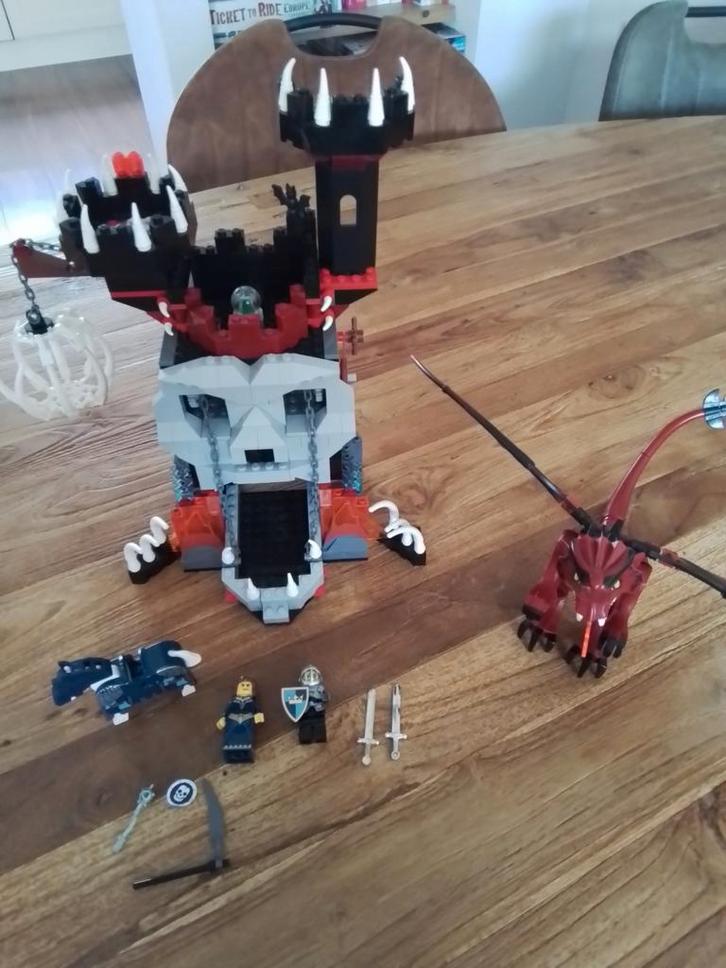 LEGO Castle 7093 - Skelet Toren met draak, Kinderen en Baby's, Speelgoed | Duplo en Lego, Zo goed als nieuw, Lego, Complete set