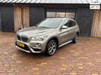 BMW X1 XDrive20i High Executive. LEER, PANORAMADAK, HUD, TRE, 1998 cc, Gebruikt, Euro 6, 2000 kg