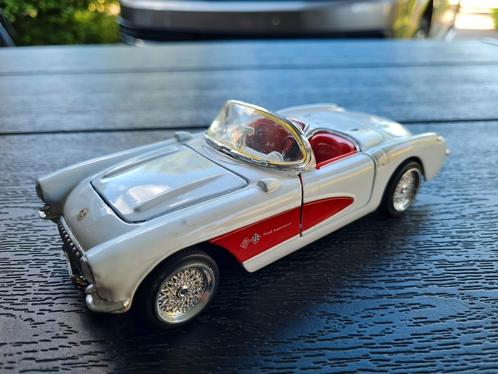 1:24 Chevrolet Corvette C1 uit 1957, Hobby en Vrije tijd, Modelauto's | 1:24, Gebruikt, Auto, Overige merken, Ophalen of Verzenden