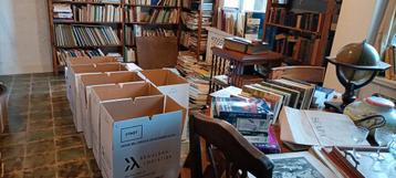  1 euro voor een boek. Moet voor 11 april weg. beschikbaar voor biedingen
