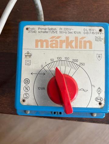 Marklin rails, treinen (2 dozen vol)  beschikbaar voor biedingen