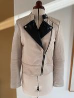 Mango leren jasje beige/zwart maat XS/34, Mango, Verzenden, Beige, Zo goed als nieuw