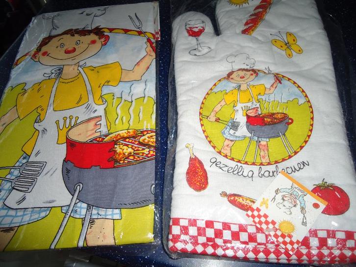 schort en ovenwant wit met motief, Huis en Inrichting, Keuken | Textiel, Zo goed als nieuw, Overige typen, Wit, Ophalen of Verzenden