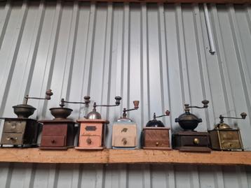 Meerdere antieke koffiemolens per stuk of samen beschikbaar voor biedingen