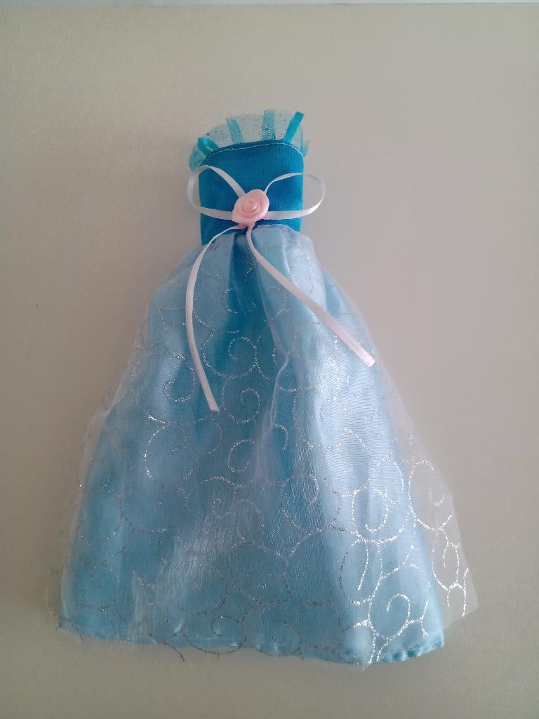 Veel Lange Jurken voor (BARBIE) Poppen (21 foto’s), Ophalen of Verzenden, Gebruikt, Kleertjes