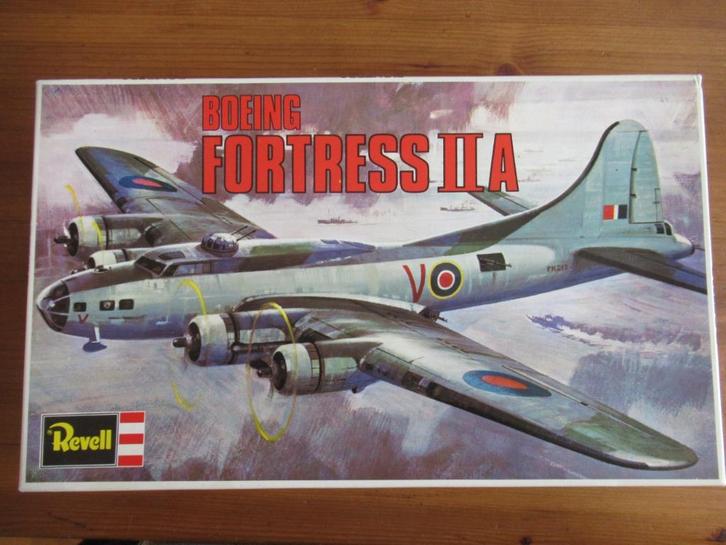 Boeing Fortress II A (Revell 1/72), Hobby en Vrije tijd, Modelbouw | Vliegtuigen en Helikopters, Zo goed als nieuw, Vliegtuig