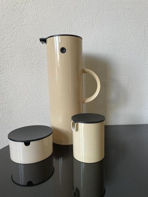 Stelton thermoskan met suikerpot en melkkan, beige/zwart, Huis en Inrichting, Keuken | Servies, Zo goed als nieuw, Overige typen