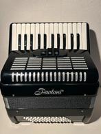 Accordeon Paoloni 60 bas, Muziek en Instrumenten, Accordeons, Toetsaccordeon, Zo goed als nieuw, 60-bas, Met riemen