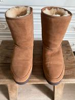 UGG Short Boots rubberen zool - mt 38, UGG, Bruin, Ophalen of Verzenden, Zo goed als nieuw