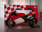 Minichamps 1:12 Ducati Desmosedici Loris Capirossi MotoGP 03, Hobby en Vrije tijd, Modelauto's | 1:5 tot 1:12, Ophalen of Verzenden