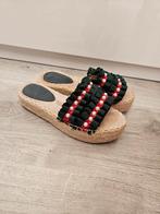Slippertjes, Ophalen of Verzenden, Zo goed als nieuw