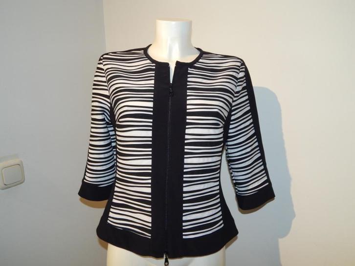 Joseph Ribkoff zwart wit jasje stretch stof structuur D38, Kleding | Dames, Jasjes, Kostuums en Pakken, Zo goed als nieuw, Jasje
